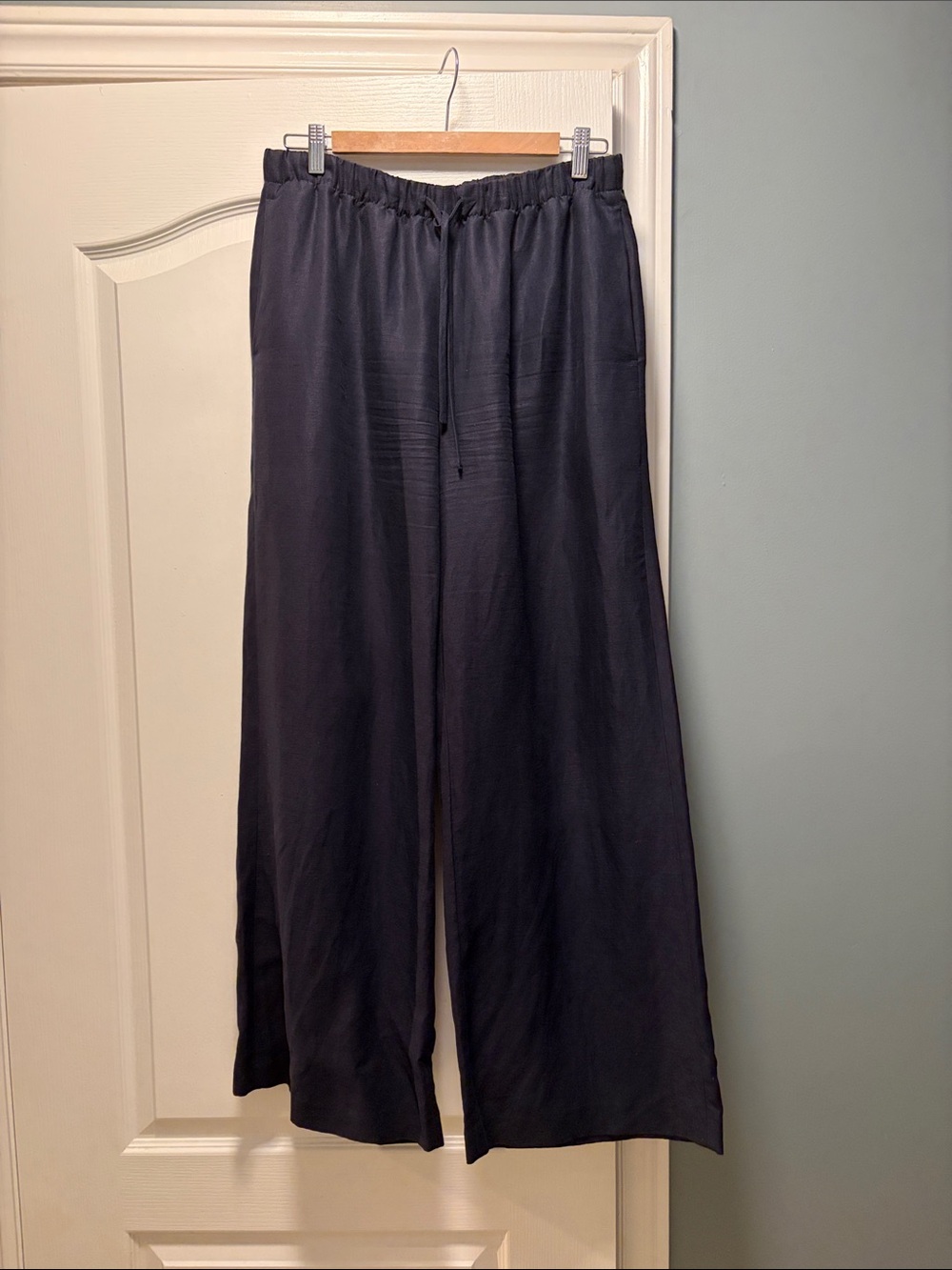 Aritzia Wide-Leg Drawstring Pants in Dark Navy